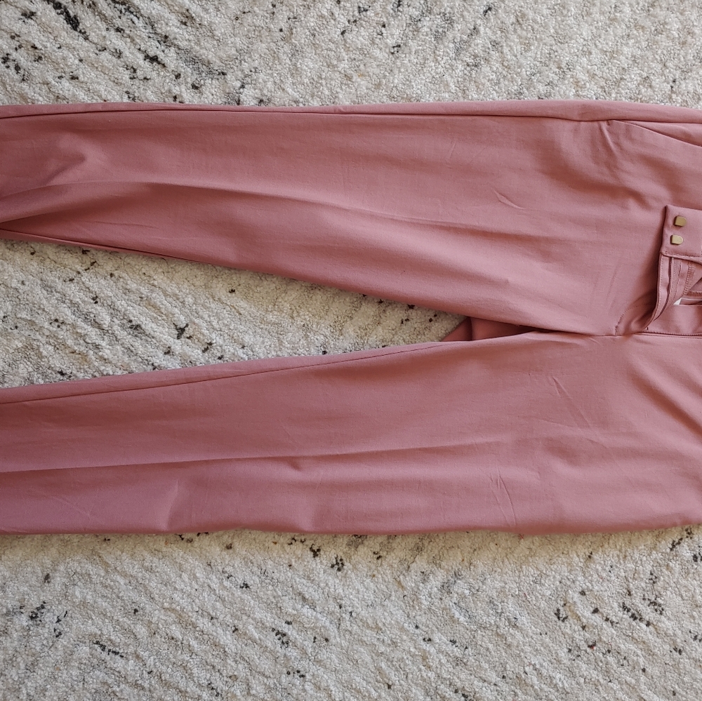 Curvy, skinny ankle pants (LOFT)